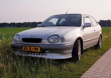 Toyota Corolla 1.6 Linea Luna (1999)