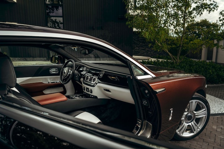 Niels van Roij Design Silver Spectre Shooting Brake