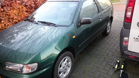 Nissan Almera 1.6 GX (1997)