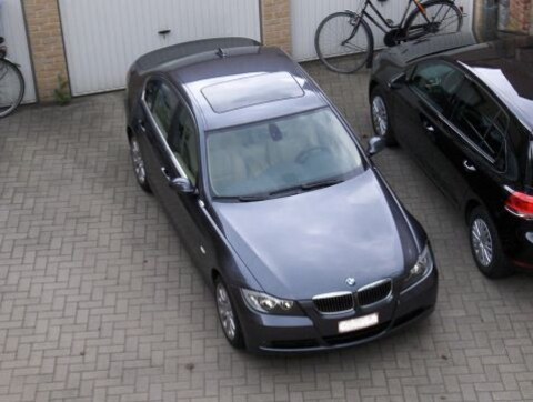 BMW 325i (2006)