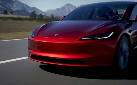 Tesla Model 3 RWD