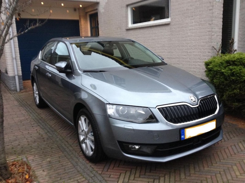 Skoda Octavia 1.4 TSI 140pk Greentech Elegance Businessl (2013)