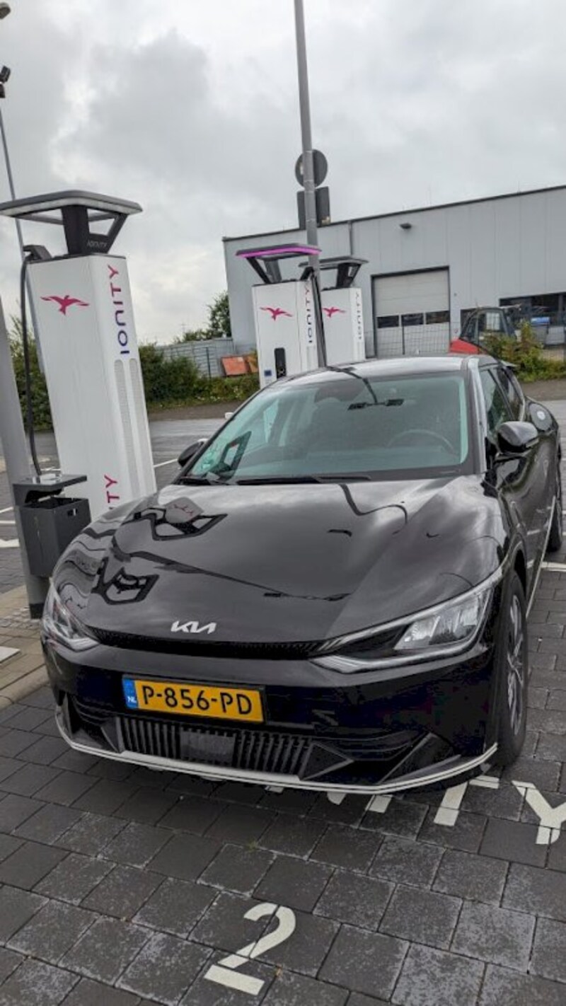 Kia EV6 77.4kWh Plus (2022)