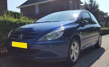 Peugeot 307 XSI 2.0 16V (2003)