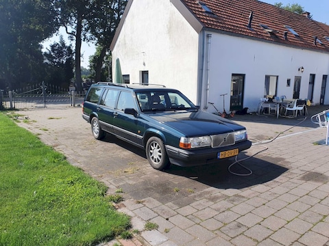Volvo 940 Estate GLE 2.3i
