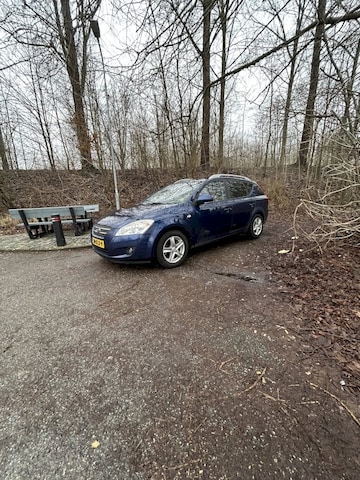 Kia Ceed Sporty Wagon 1.6 CVVT X-tra (2010)