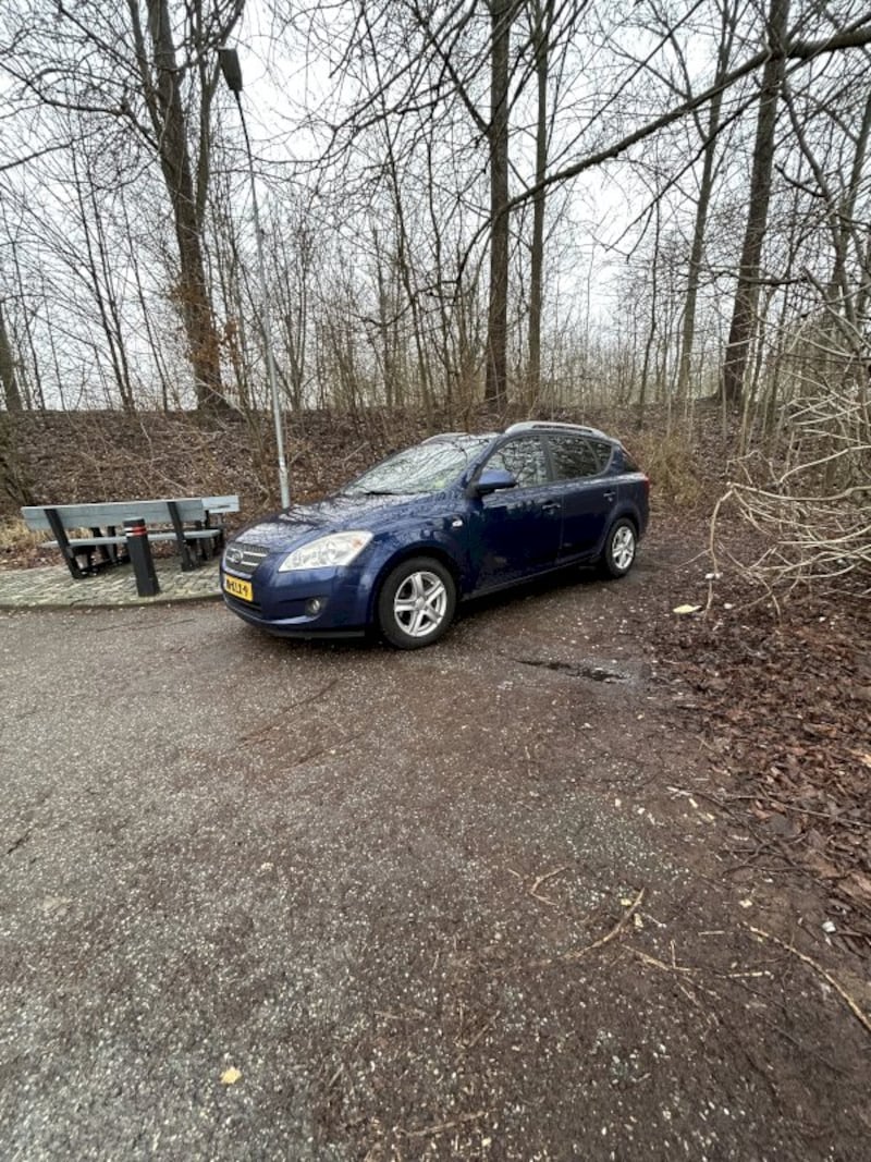Kia Ceed Sporty Wagon 1.6 CVVT X-tra (2010)