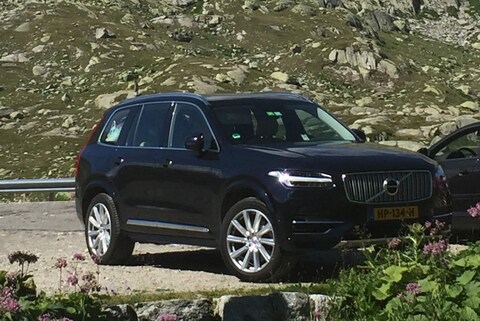 Volvo XC90 T8 Twin Engine Plug-in Hybrid AWD Inscription (2015)
