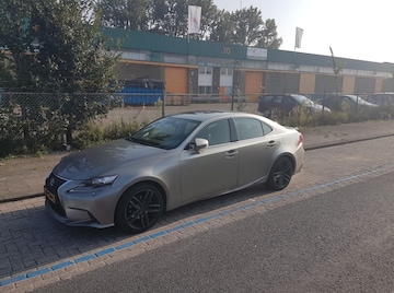 Lexus IS 300h 25th Edition (2015)