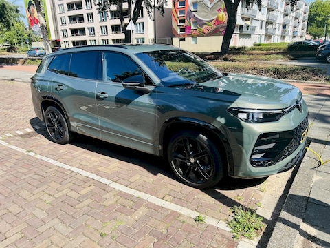 Volkswagen Tayron 1.5 eHybrid 272pk R-Line Edition