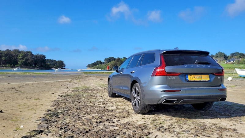 Volvo V60 Cross Country T5 AWD Pro (2020)