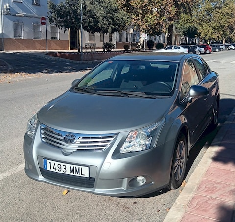 Toyota Avensis 1.8 VVT-i Dynamic