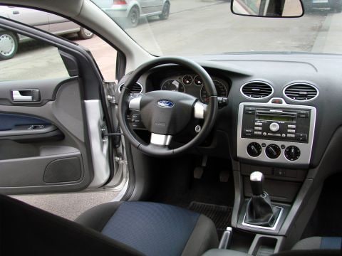 Ford Focus 1.6 16V Ti-VCT Trend (2006)