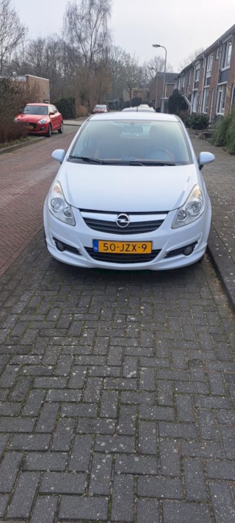 Opel Corsa 1.4-16V Edition