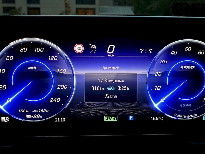 Mercedes-Benz EQE 300 Business Edition (2024)