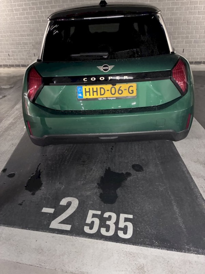 Mini Cooper E Essential (2025)