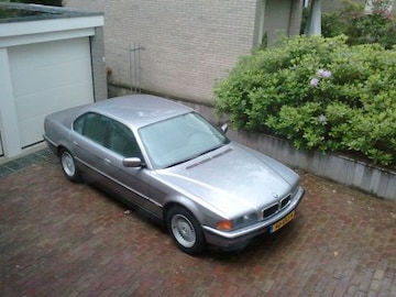 BMW 740i (1994)
