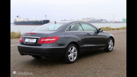 Mercedes-Benz E 350 CGI BlueEFFICIENCY Coupé