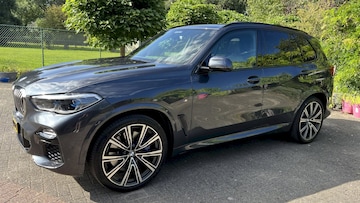 BMW X5 xDrive40i (2019)
