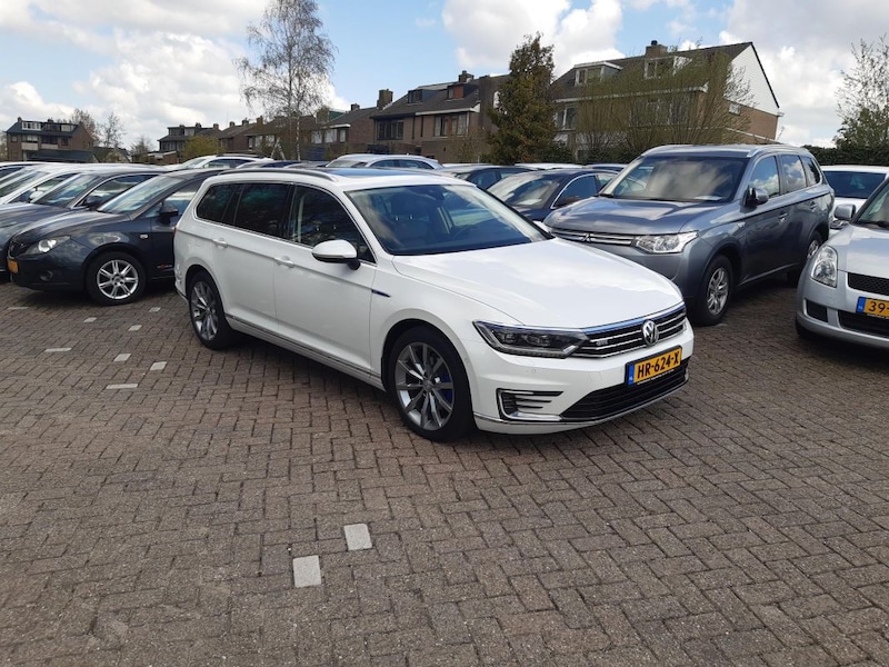 Volkswagen Passat Variant 1.4 TSI PHEV GTE Highline (2015)