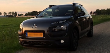 Citroën C4 Cactus BlueHDi 100 Business Plus (2015)