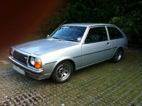 Mazda 323