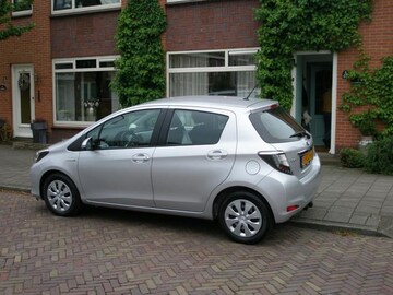 Toyota Yaris 1.5 Full Hybrid Aspiration (2013)