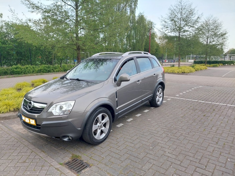 Opel Antara 3.2 V6 Cosmo (2007)
