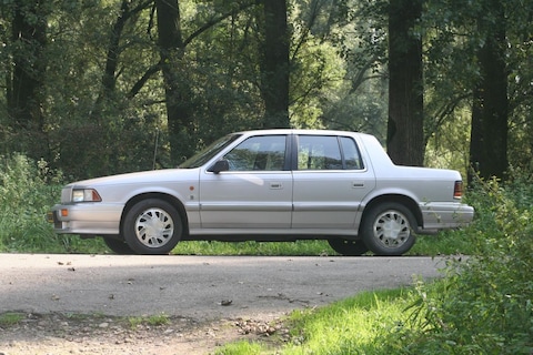 Chrysler Saratoga 3.0i SE