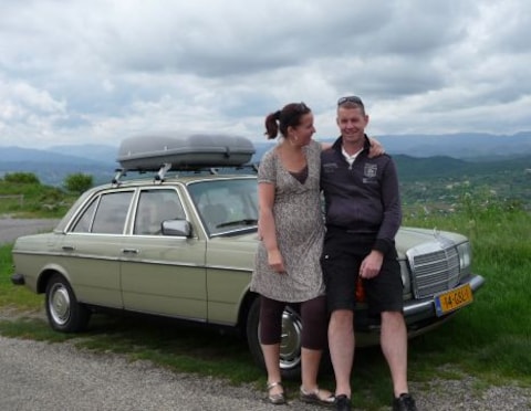 Mercedes-Benz 230 E (1982)