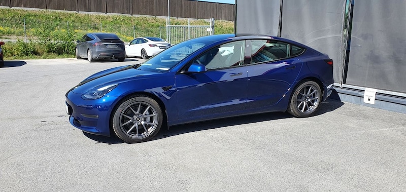 Tesla Model 3 Long Range AWD (2021)