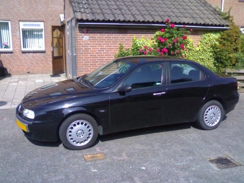 Alfa Romeo 156 1.9 JTD (1998)