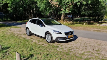 Volvo V40 Cross Country T3 Polar+ Luxury (2019)