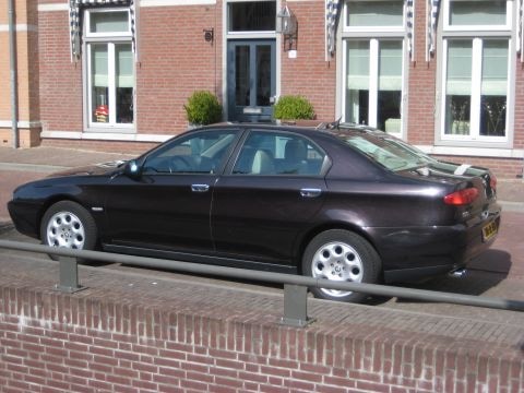 Alfa Romeo 166 3.0 V6 24V Distinctive (2002)