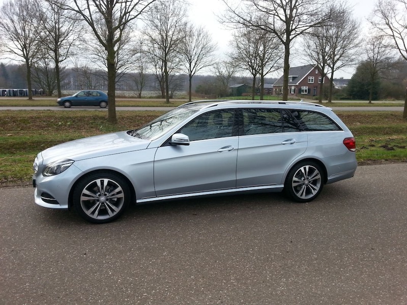Mercedes-Benz E 200 CDI BlueEFFICIENCY Estate Avantgarde (2013)
