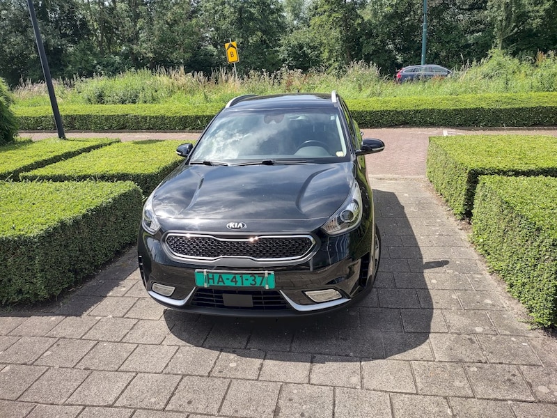 Kia Niro 1.6 GDi Hybrid DynamicLine (2018)