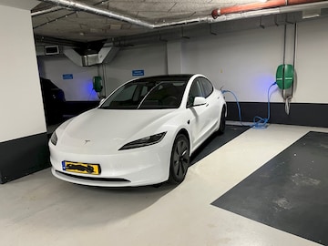 Tesla Model 3 RWD (2023)