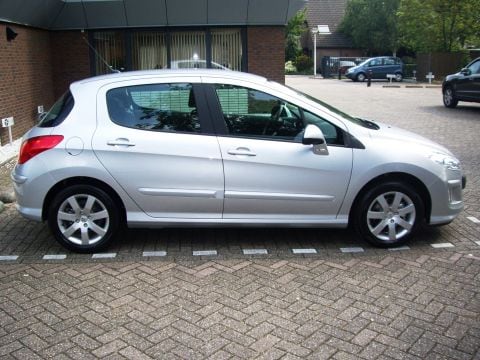 Peugeot 308 Style 1.6-16V HDiF 110pk (2009)