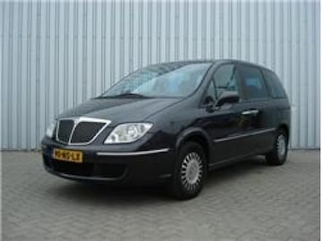 Lancia Phedra 2.0 16v Executive (2004)