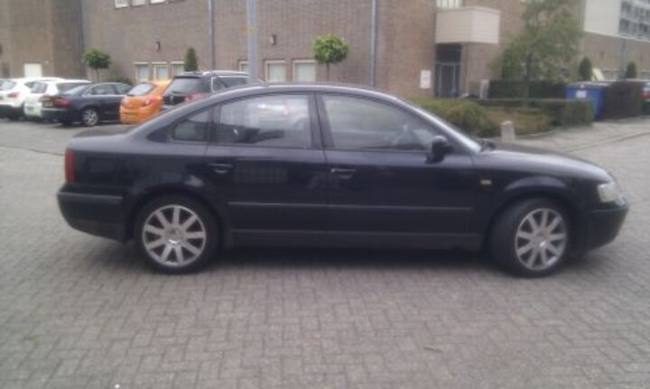 Volkswagen Passat 2.3 V5 Highline