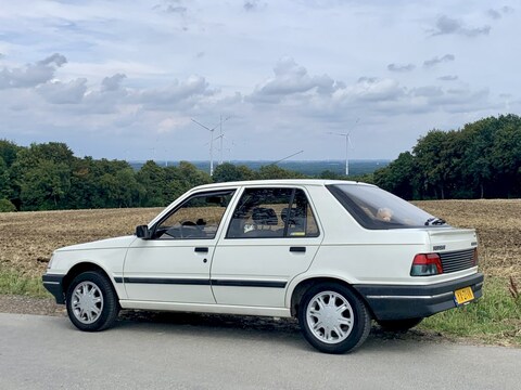 Peugeot 309 GR 1.4i
