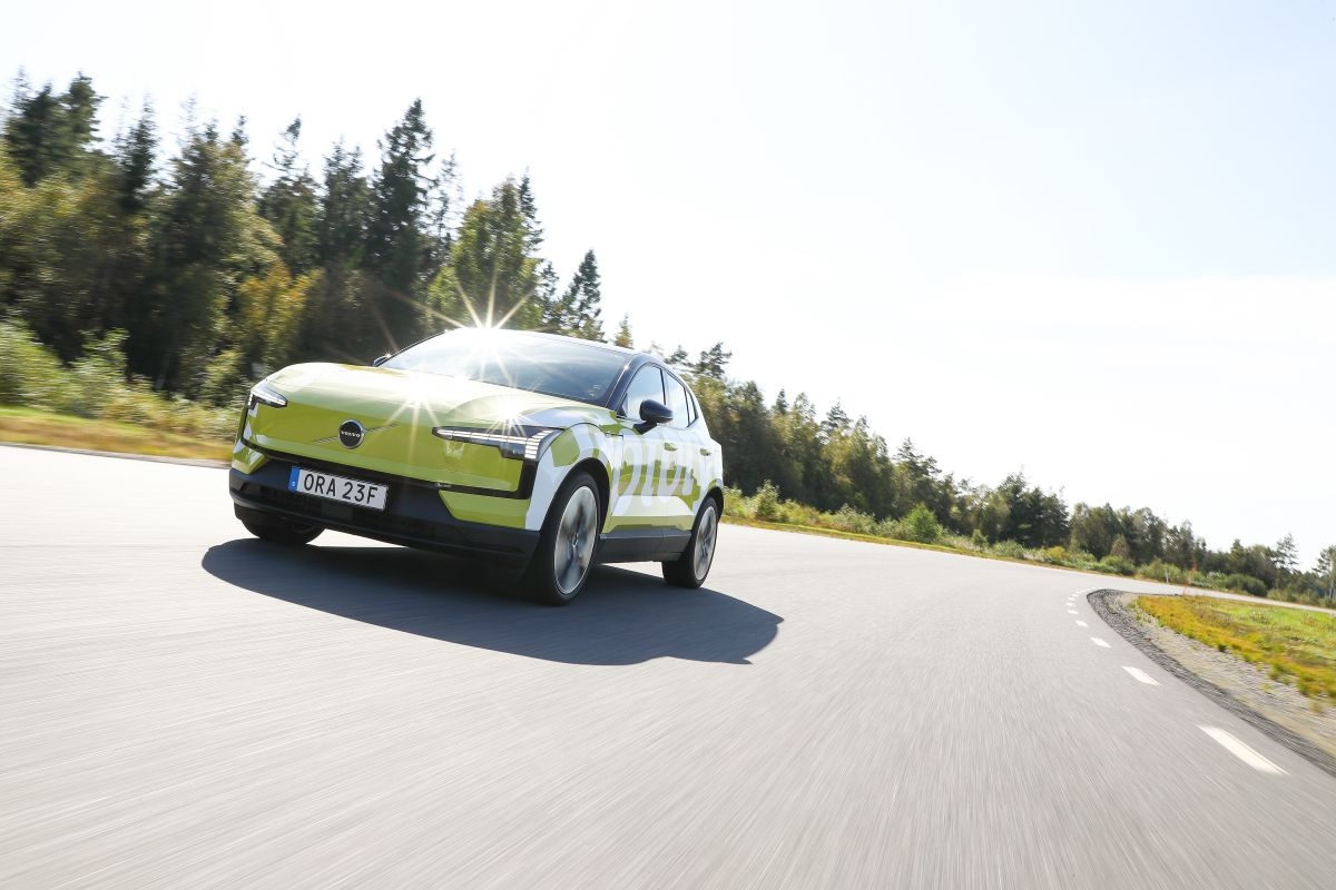 Volvo EX30 Single Motor Extended Range Core (2024) #5 review