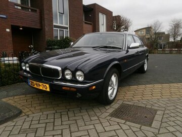 Jaguar XJ 3.2 Executive (1999)