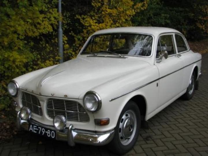 Volvo 121