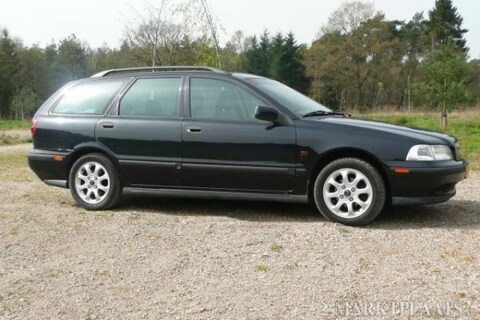 Volvo V40 1.8