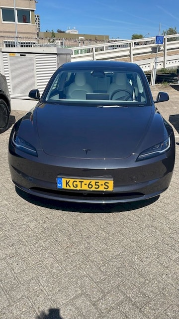 Tesla Model 3 Premium Long Range RWD (2026)
