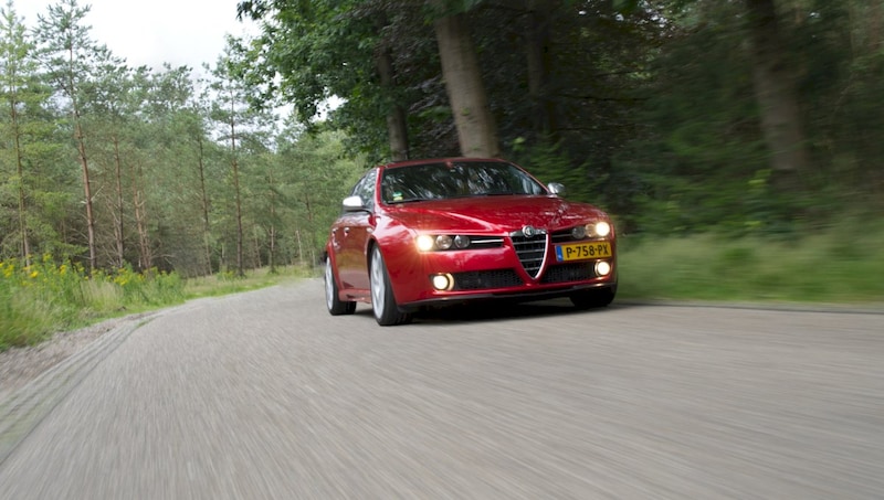 Alfa Romeo 159 Sportwagon 2.0 JTDm 136 TI (2011)