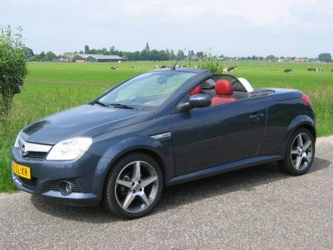 Opel Tigra TwinTop 1.4 Linea Rosso (2006)