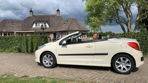 Peugeot 207 CC F?line 1.6-16V VTi