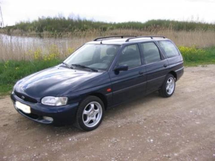 Ford Escort Wagon 1.8i RS (1998)